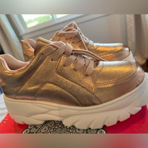 Rose gold chunky sneaker